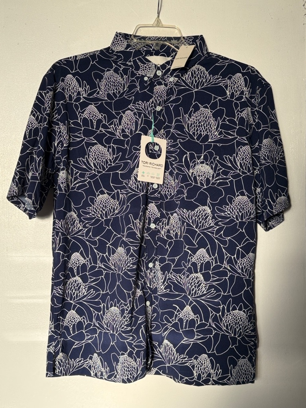 Tori Richard Men’s Aloha Shirt